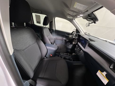 New 2025 Ford Maverick XL w/ Equipment Group 101A image 24