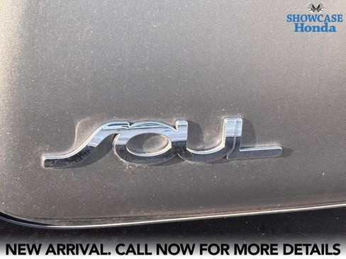 Used 2018 Kia Soul + FWD image 10