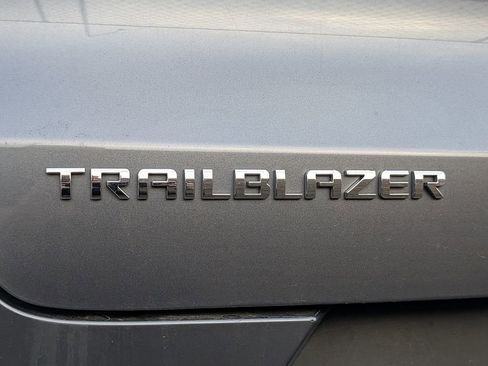 Used 2021 Chevrolet TrailBlazer LS image 30