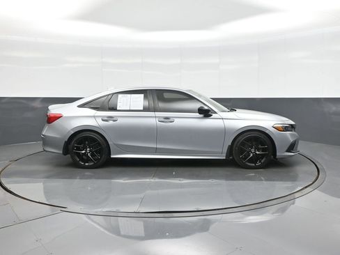 Used 2023 Honda Civic Sport image 8