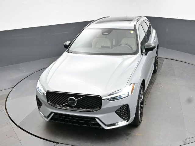 New 2026 Volvo XC60 B5 Plus w/ Protection Package Premier AWD/4WD image 48
