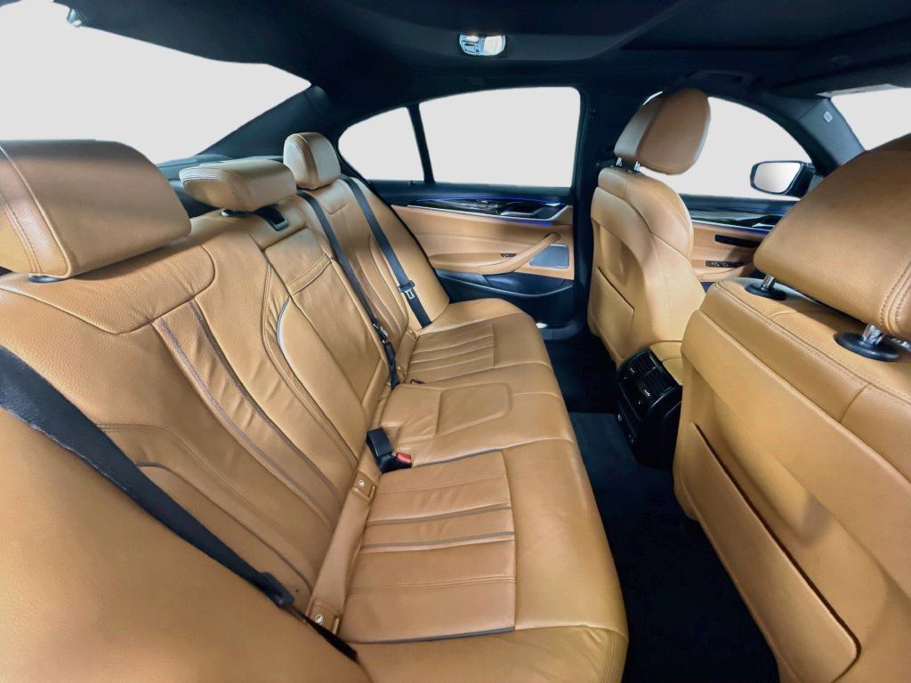 Used 2021 BMW 530i w/ Premium Package RWD image 26