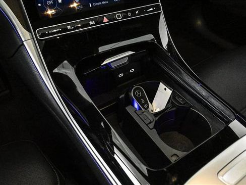 New 2026 Mercedes-Benz C 300 4MATIC Sedan image 13
