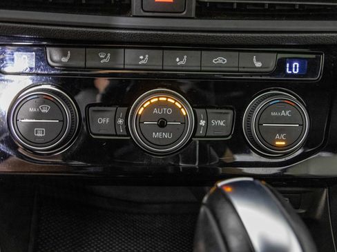 Used 2020 Volkswagen Jetta R-Line FWD image 27
