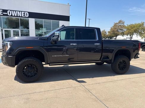 Used 2024 GMC Sierra 2500 Denali Ultimate AWD/4WD image 1