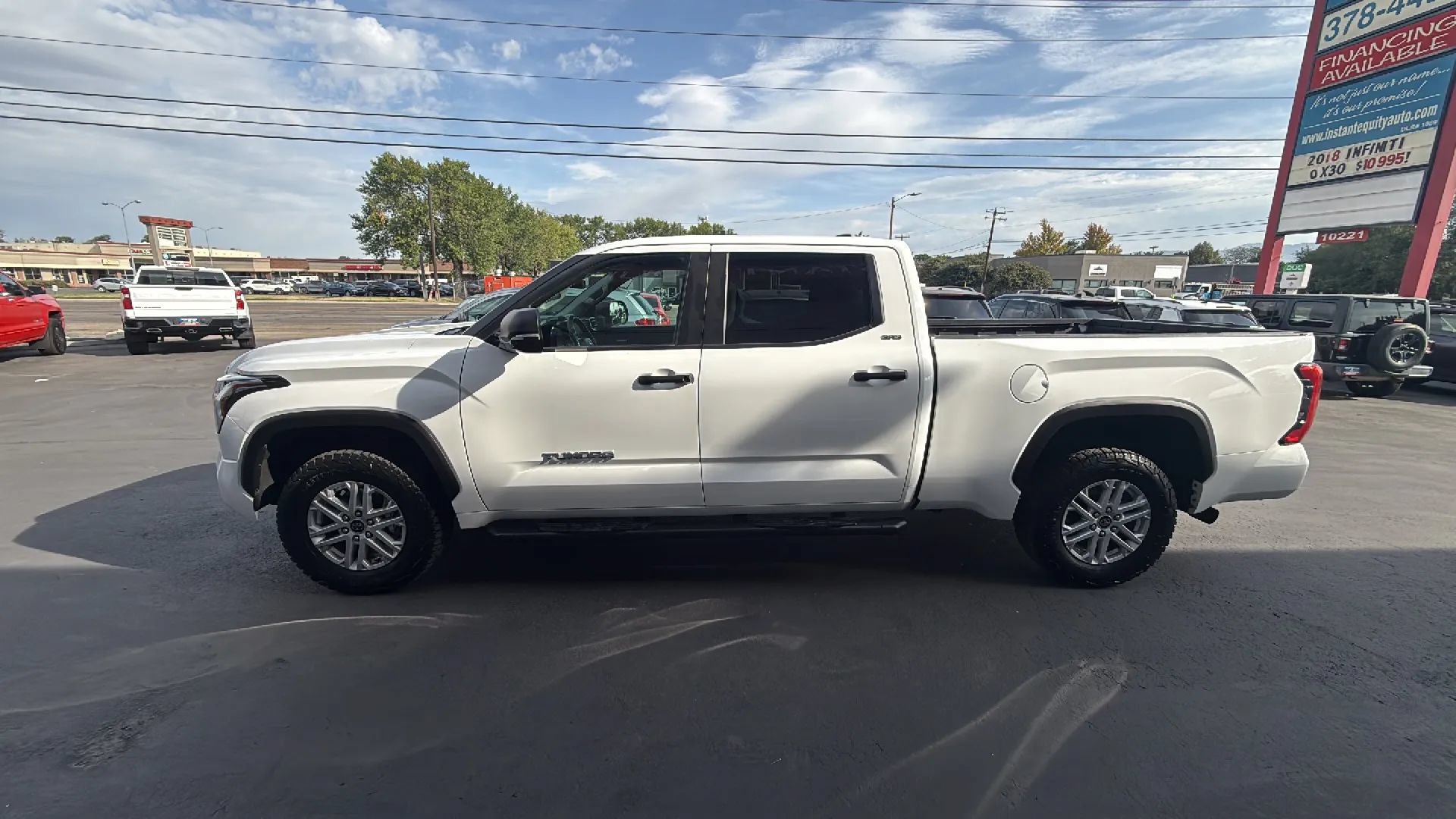 Used 2024 Toyota Tundra SR5 w/ SR5 Convenience Package AWD/4WD image 3