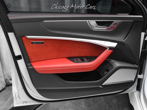 Used 2024 Audi RS 6 performance image 35