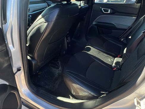 Used 2024 Jeep Compass Latitude image 23