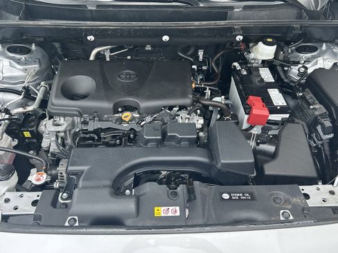 Certified 2025 Toyota RAV4 XLE AWD/4WD image 13