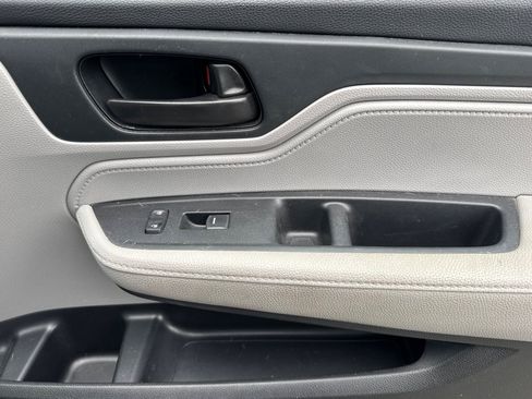 Used 2023 Honda Odyssey EX-L image 23