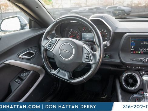 Used 2022 Chevrolet Camaro LT image 5