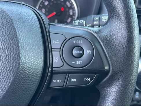 Used 2022 Toyota RAV4 XLE w/ Convenience Package AWD/4WD image 35