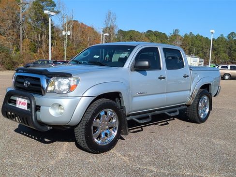 Used 2008 Toyota Tacoma PreRunner image 1