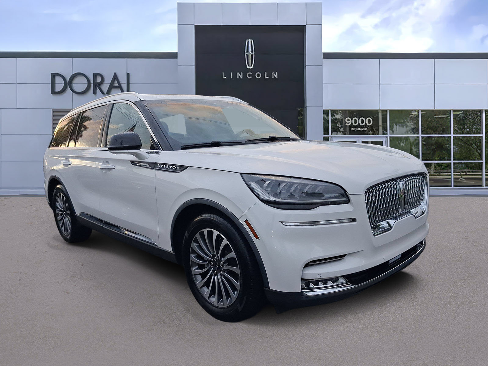 Certified 2021 Lincoln Aviator Reserve w/ Elements Package Plus RWD image 1