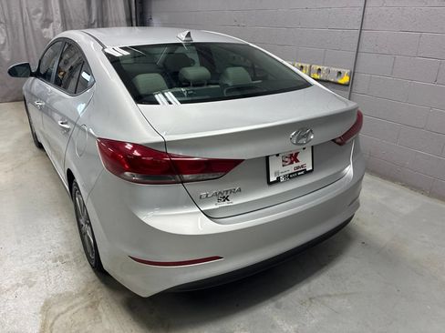 Used 2018 Hyundai Elantra Value Edition w/ Cargo Package FWD image 27