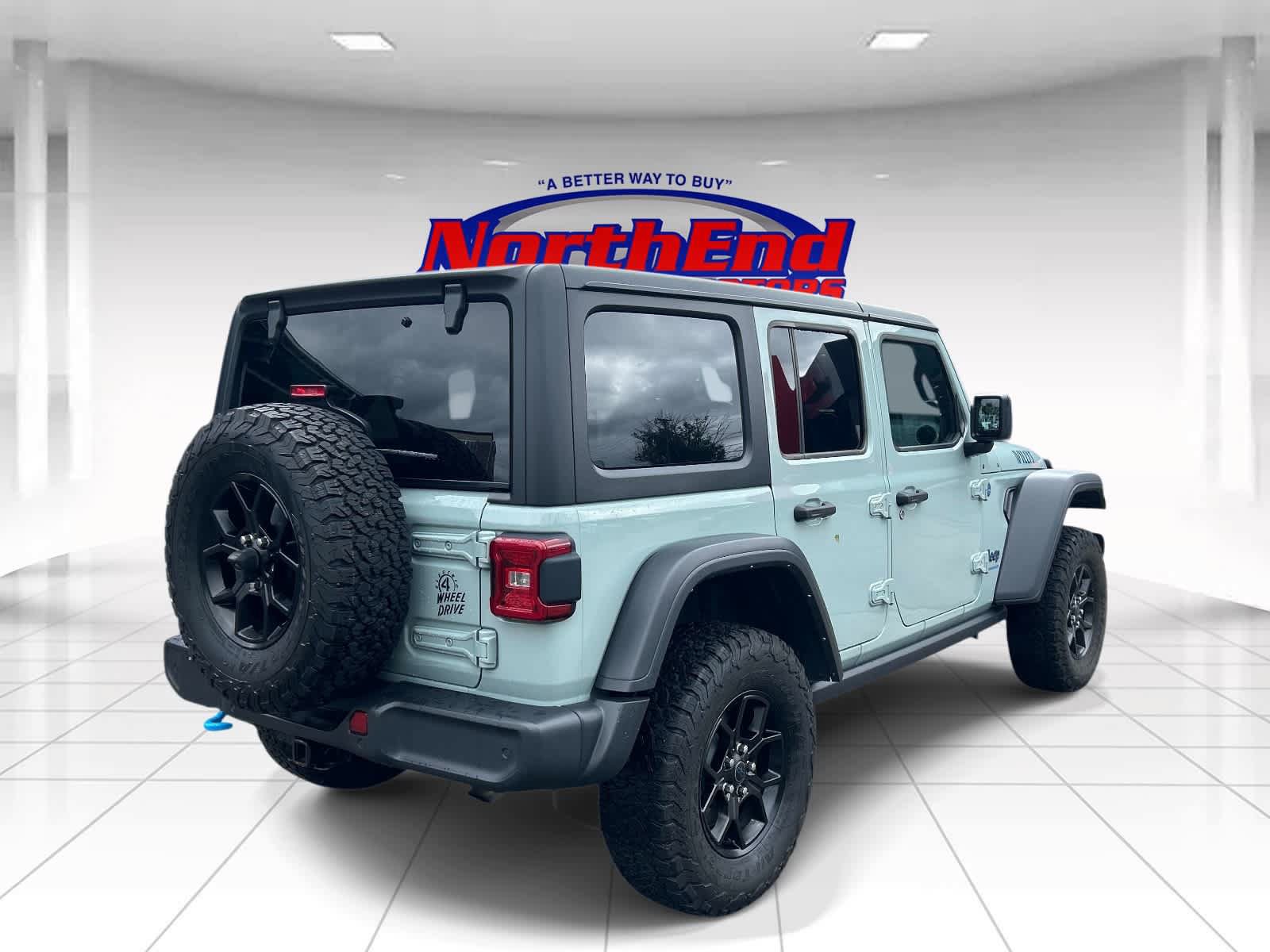 Used 2024 Jeep Wrangler Unlimited AWD/4WD image 3