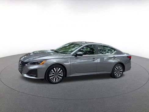 Used 2026 Nissan Altima 2.5 SV FWD image 8
