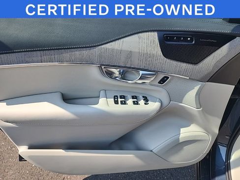 Certified 2025 Volvo XC90 T8 Ultra w/ Protection Package Premier AWD/4WD image 11