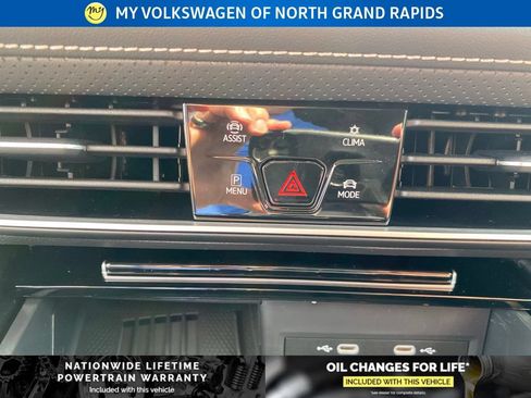 New 2026 Volkswagen Atlas SEL Premium R-Line AWD/4WD image 16