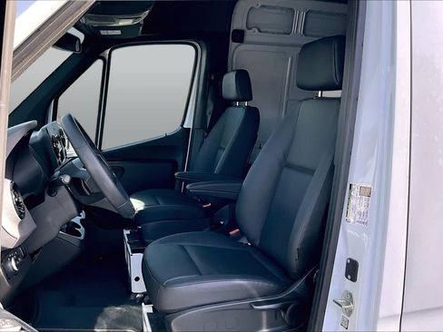 New 2025 Mercedes-Benz Sprinter 2500 image 7
