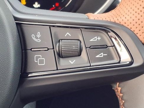 New 2025 Alfa Romeo Stelvio Sprint image 16