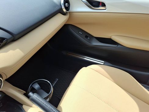Used 2025 MAZDA MX-5 Miata Grand Touring RWD image 31