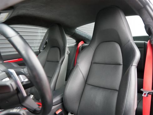 Used 2018 Porsche 911 Carrera 4S image 5