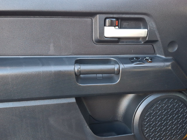 Used 2007 Toyota FJ Cruiser 2WD image 17