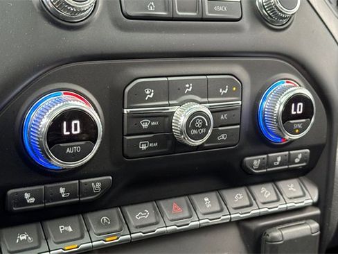 Used 2021 GMC Sierra 1500 Denali w/ Denali Ultimate Package image 19