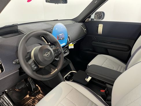 Used 2025 MINI Cooper Countryman S image 11
