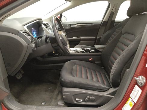 Used 2015 Ford Fusion SE w/ Equipment Group 201A image 17