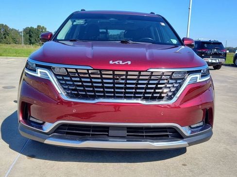 Used 2022 Kia Carnival SX Prestige image 12