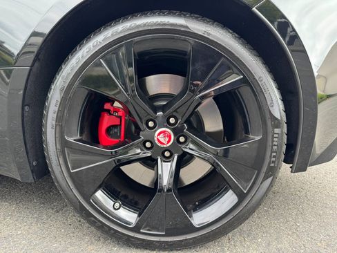 Used 2023 Jaguar F-TYPE Coupe RWD image 21