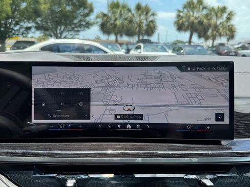 Used 2026 BMW X7 xDrive40i w/ M Sport Package image 5