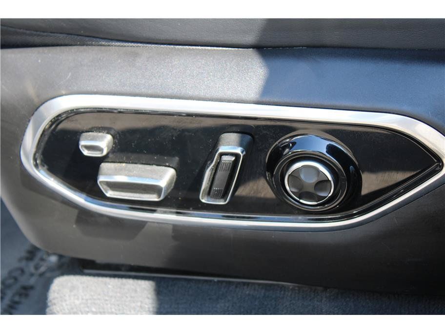 Used 2022 Jeep Grand Cherokee Summit AWD/4WD image 16