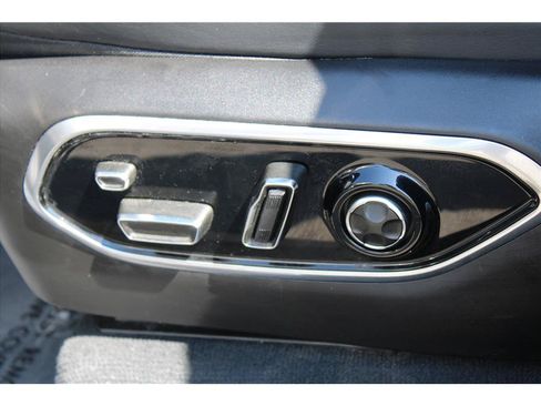 Used 2022 Jeep Grand Cherokee Summit AWD/4WD image 16
