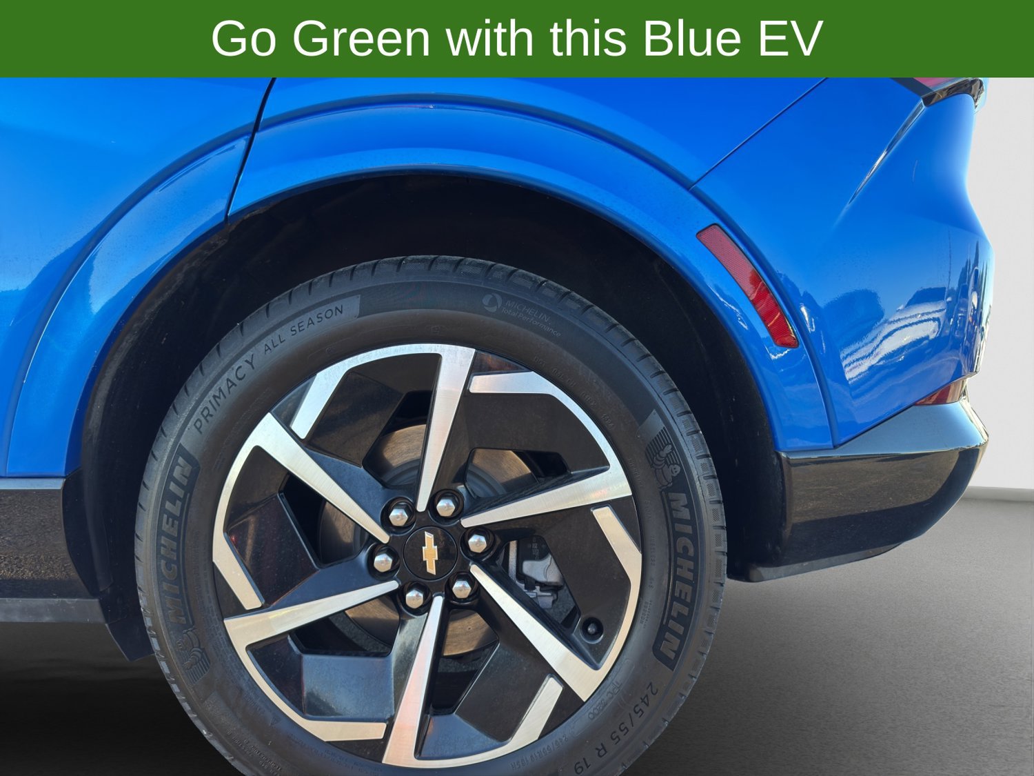 Certified 2024 Chevrolet Equinox EV LT FWD image 22
