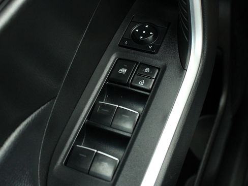 Used 2022 Toyota RAV4 XLE AWD/4WD image 23