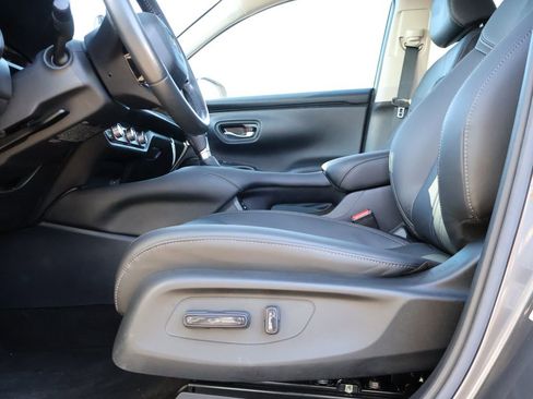 Certified 2024 Honda HR-V EX-L image 42