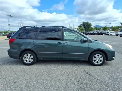 Used 2004 Toyota Sienna XLE w/ XLE Pkg 14 FWD image 3