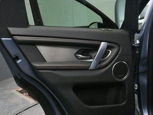 Used 2023 Land Rover Discovery Sport SE R-Dynamic AWD/4WD image 15