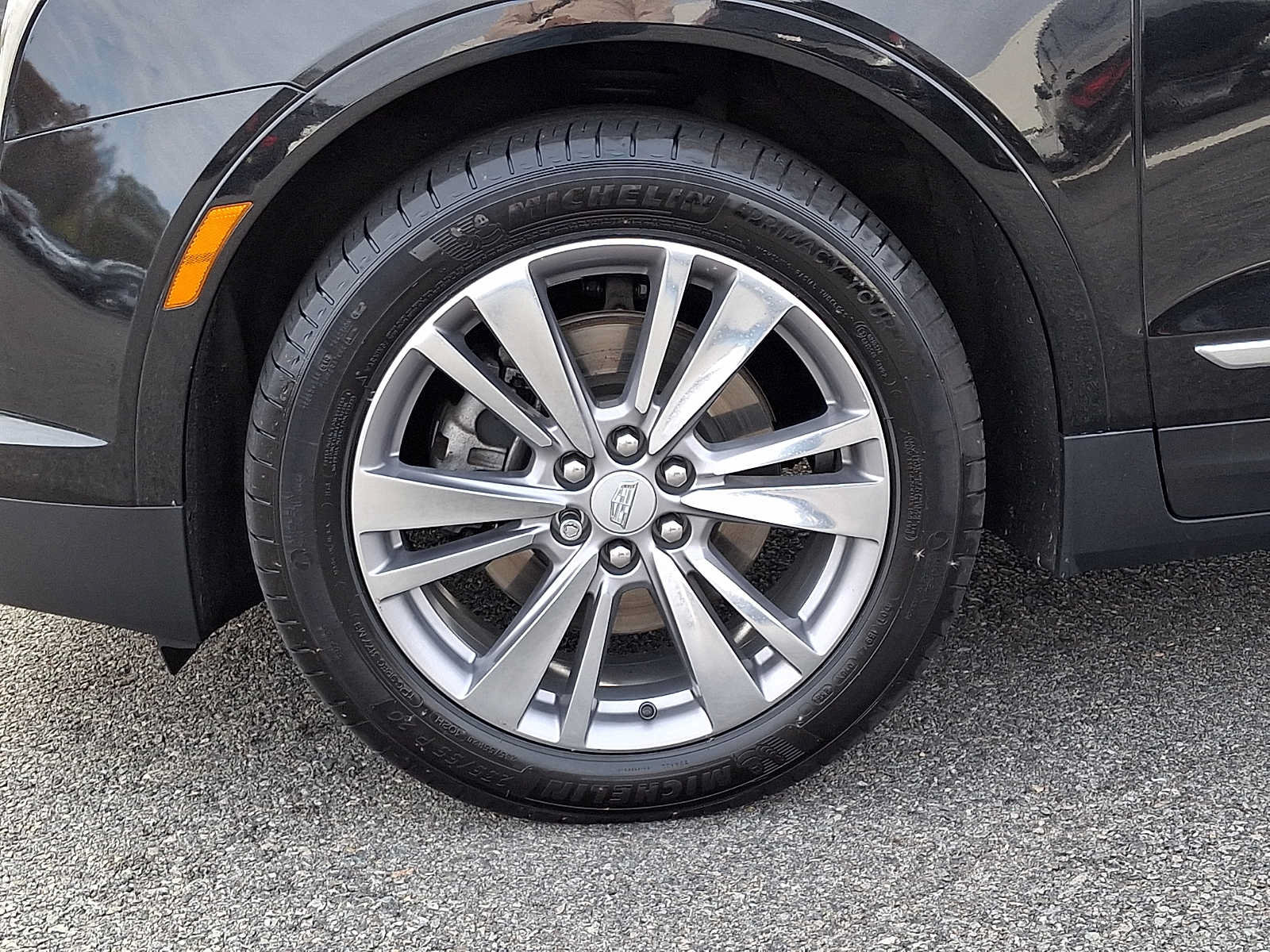 Used 2024 Cadillac XT5 Premium Luxury w/ LPO, Floor Liner Package AWD/4WD image 8