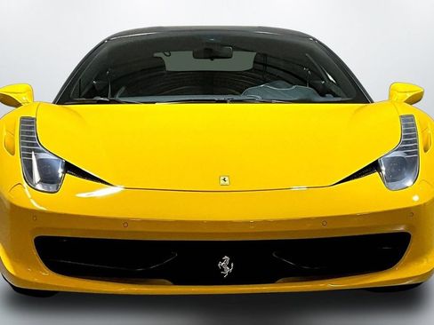 Used 2013 Ferrari 458 Italia Coupe RWD image 2