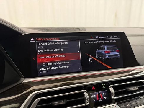 Used 2020 BMW X5 M50i AWD/4WD image 22