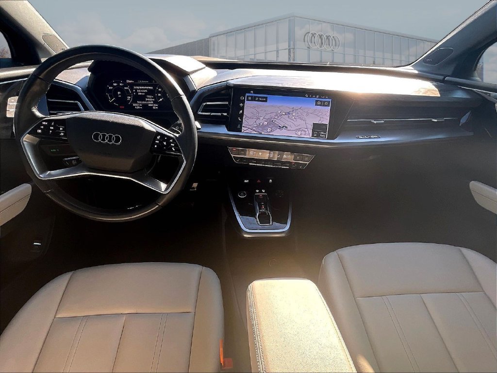Used 2023 Audi Q4 e-tron Premium Plus w/ Premium Plus AWD/4WD image 9