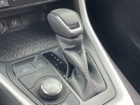 Used 2025 Toyota RAV4 XSE image 6