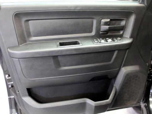 Used 2017 RAM 1500 Express image 16