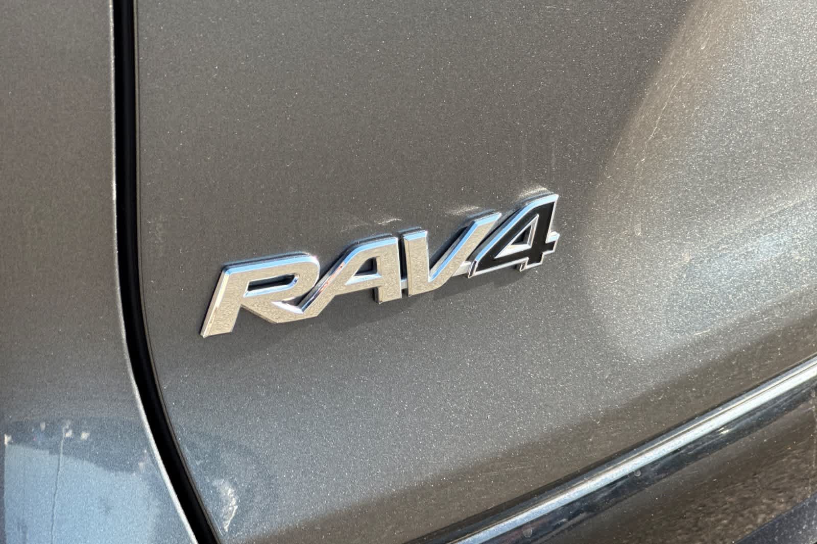 Used 2021 Toyota RAV4 XSE AWD/4WD image 31