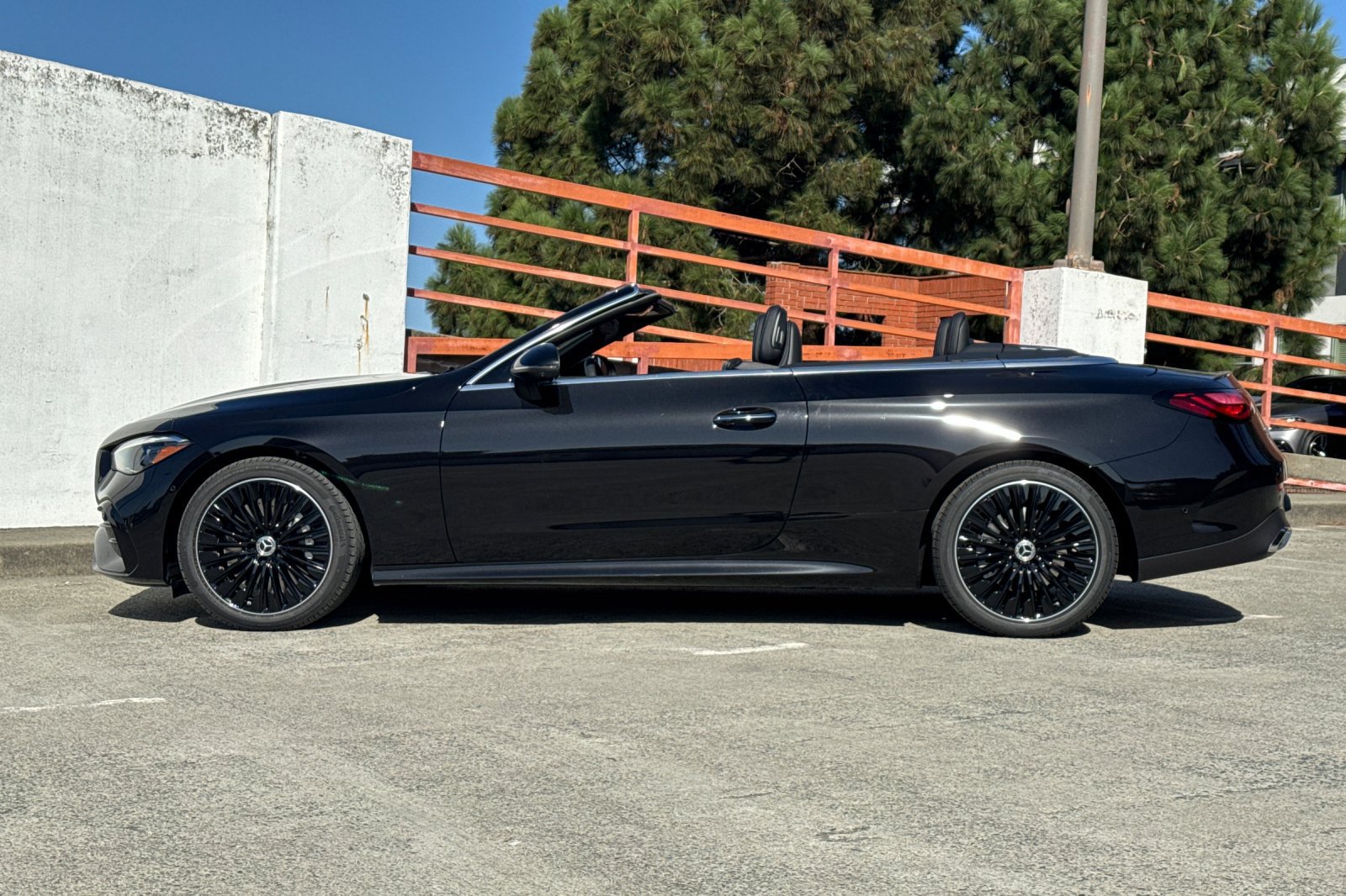 New 2027 Mercedes-Benz CLE 450 4MATIC Cabriolet image 7