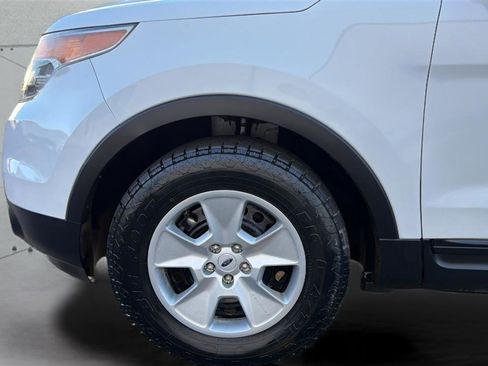 Used 2013 Ford Explorer 4WD w/ Class III Trailer Tow Pkg image 23
